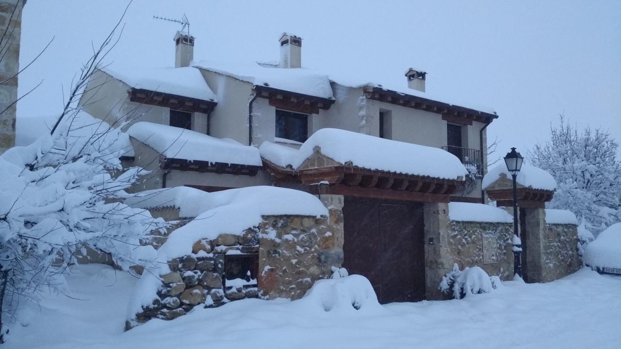 Casas De La Fuente Guest House Brieva Luaran gambar